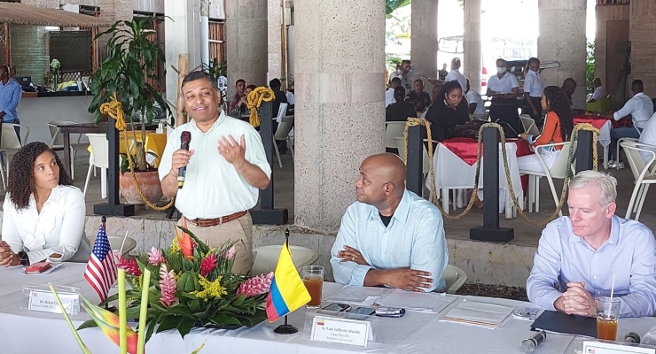 Canciller (e) Luis Gilberto Murillo y director de la Oficina de Política Nacional de Control de Drogas, Rahul Gupta, reconocieron los avances del Gobierno del Cambio en el Chocó