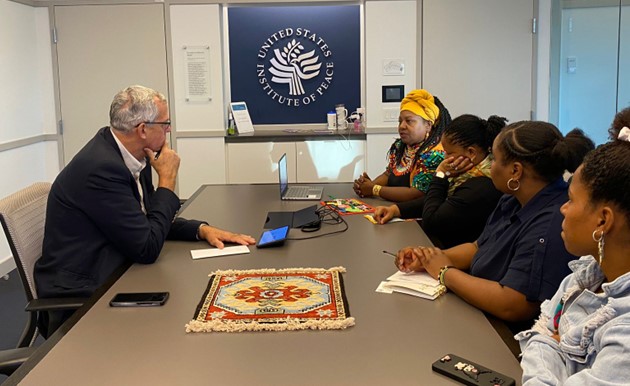 Reunión y recorrido en el Instituto de Paz de Estados Unidos con Keith Mines, Vicepresidente para Latinoamérica- 25 de octubre de 2024