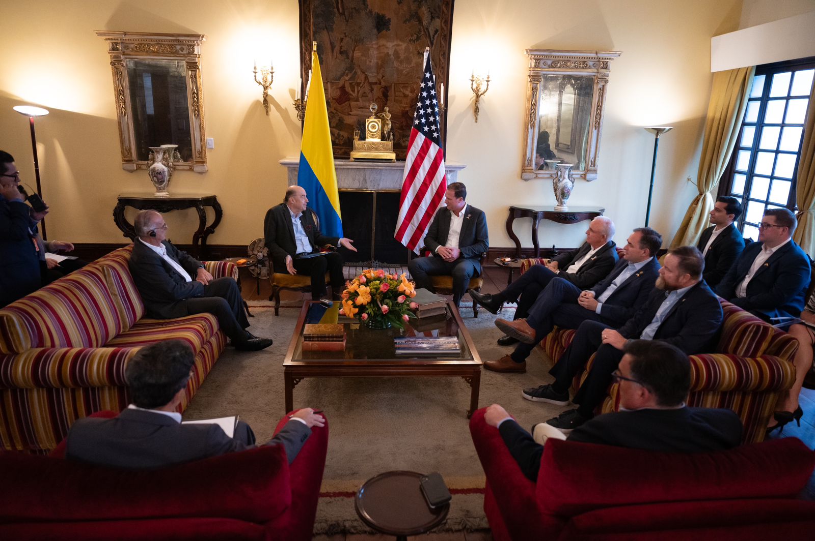 Canciller y Ministro de Defensa sostuvieron encuentro con una delegación bipartidista de congresistas de Estados Unidos liderada por August Pfluger