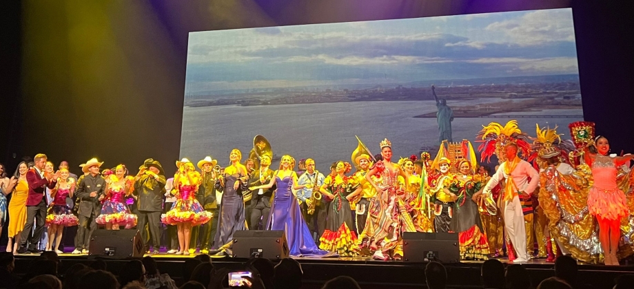 La celebración en el Teatro de la Ópera es el punto culminante de la serie de eventos que marcan el aniversario del bicentenario