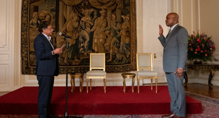 Presidente Gustavo Petro posesiona a Luis Gilberto Murillo como nuevo Embajador de Colombia en Estados Unidos 
